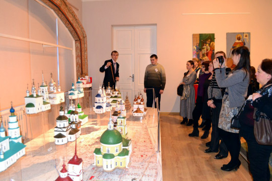 Белозерский краеведческий музей подготовил «Ретроспективу выставок за 40 лет» 