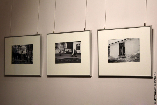 Выставка жанровых фотоснимков вологжанина Эдуарда Толчанова открылась в центре культуры «Красный угол»