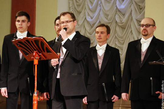 Военные песни звучали в новой программе «Честь имею» Мужского камерного хора областной филармонии