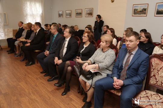 Жителей области наградили за личный вклад в сохранение и развитие историко-культурного наследия Вологодчины