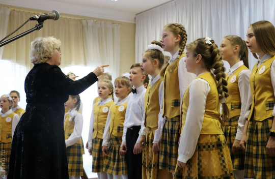 «Поющий апрель» объявляют солисты и хоровые коллективы учреждений дополнительного образования Вологды