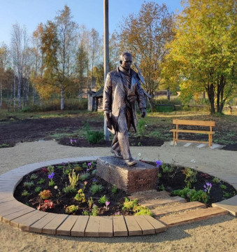 На малой родине Николая Рубцова в селе Никольском открыли памятник поэту