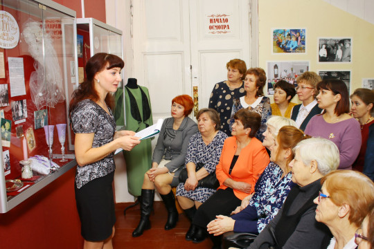 Тотемский краеведческий музей подготовил выставку к 100-летию органов ЗАГС 