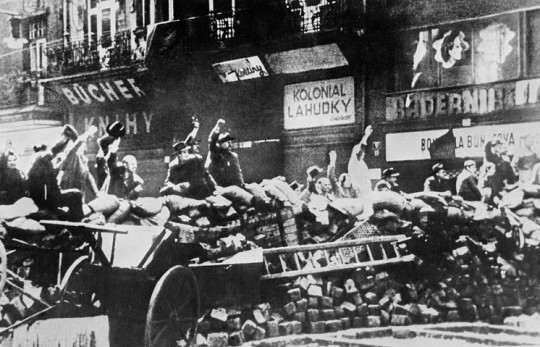 Этот день 75 лет назад: в оккупированной немцами Праге началось национально-освободительное восстание