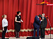 Виталий Тушинов вручает труженику тыла медаль «75 лет Победы в Великой Отечественной войне 1941–1945 годов»