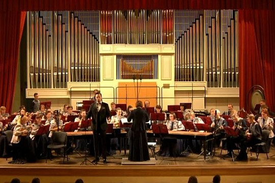 Губернаторский оркестр народных инструментов проехал с гастролями по городам вдоль Волги