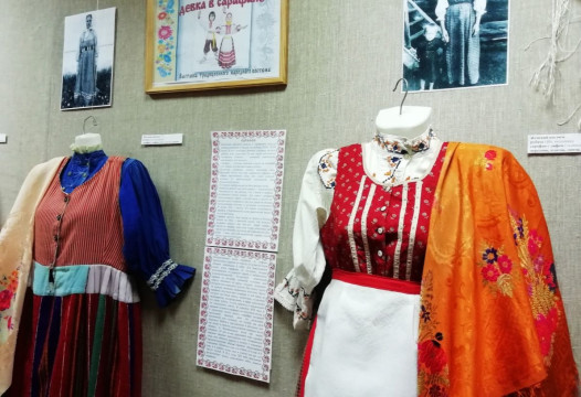 «Молодец в кафтане, девка в сарафане» обосновались в Сямженском музее