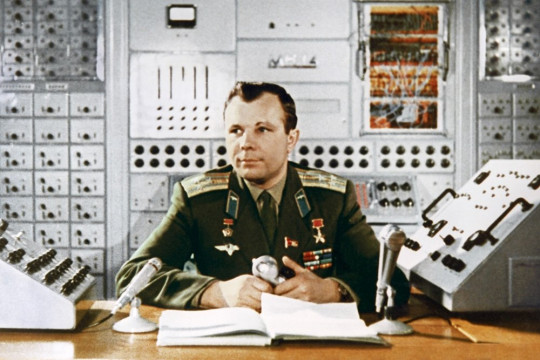 Первому космонавту планеты Юрии Гагарину будет посвящен эфир библиотечного проекта «Классно о классном»