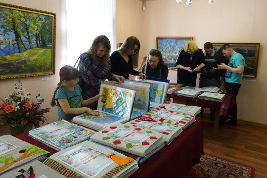 Победителей конкурса рукотворной книги наградили в Доме Корбакова