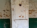 У сохранившейся печи вырваны латунные вьюшки и чугунная дверка. Фото vk.com/club210391427