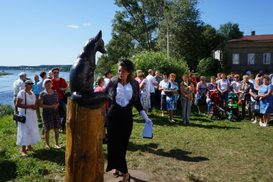 Более 200 человек пришли на открытие «Культурного Q-ARTала» в Тотьме. Новое пространство заполнили уникальные арт-объекты