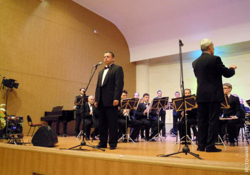 Юбилейный концерт Виктора Кузнецова «Под созвездием близнецов» прошел в музколледже