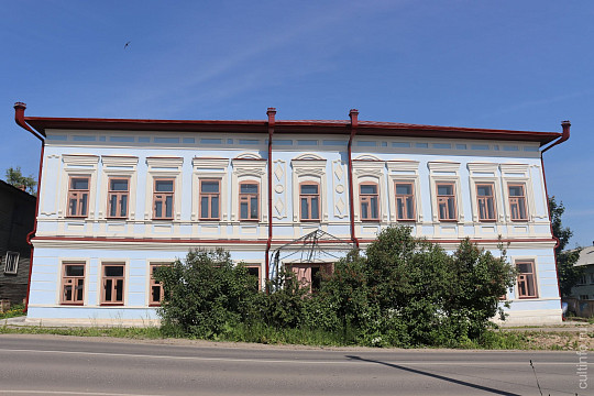 Балясины на место: реставрация здания Кадниковского краеведческого музея близится к завершению
