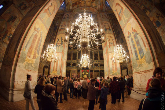 Вологодский музей-заповедник приглашает на экскурсии по Софийскому собору и территории Кремля