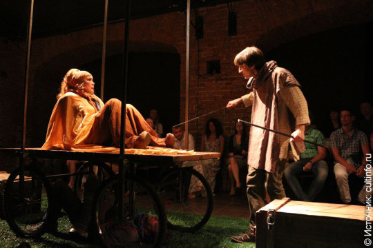 Премьера спектакля «Шекспир-Russkiy» – сюиты для бедного Йорика – состоялась в Камерном драматическом театре