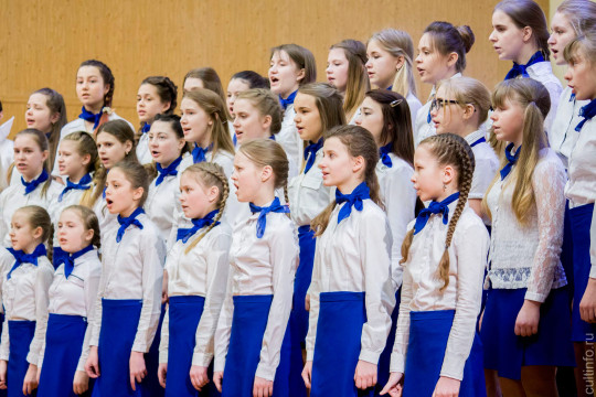 Принимаются заявки на участие в областном фестивале школьных хоров «Поём тебе, Великая Победа!»