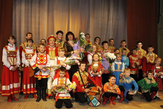 Ансамбль народных инструментов «Русский сувенир» приглашает вологжан на праздничный концерт