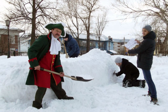 Дом-музей Петра I приглашает ребят создать снежные фигуры