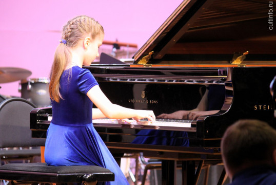 Благотворительный фонд Оксаны Фёдоровой проводит онлайн-конкурс для юных музыкантов