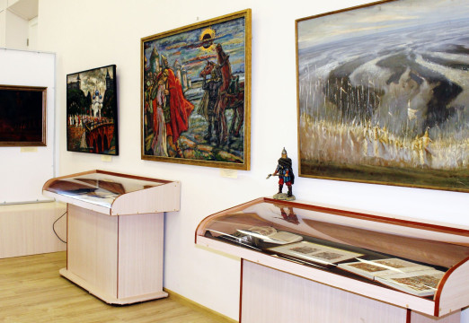Выставка «О Русь, вот день победный твой!» открылась в Белозерске