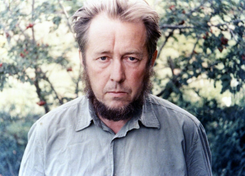 Автограф и письмо Солженицына покажут на выставке в областной библиотеке