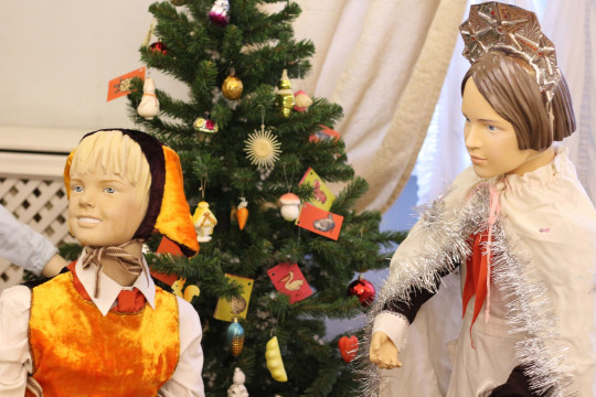 Выставка советских новогодних игрушек открылась в филармонии