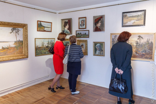 Музей «Мир забытых вещей» отметил 25-летие выставкой живописи и графики Феодосия Вахрушова