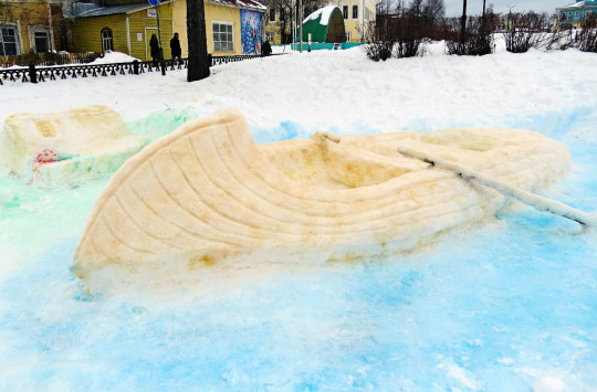 В Тотьме создали снежные скульптуры по мотивам стихотворений Николая Рубцова