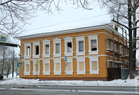 Завершается реставрация фасадов бывшего дома ремесленного приюта на Чернышевского, 56