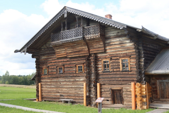 Дома Болотовой и Поповой в музее «Семенково» подготовили к реставрации