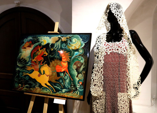 20 лет свершений: работы выпускников Высшей школы народных искусств представлены на выставке в Вологодском кремле