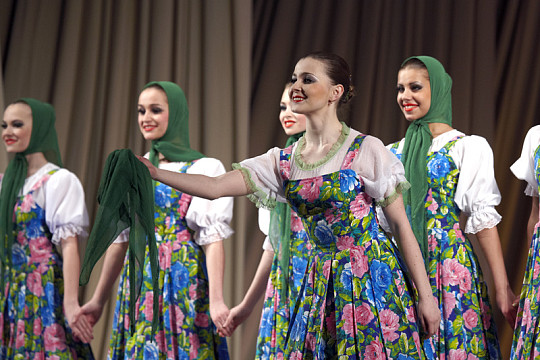 Череповецкие «Северные зори» выступят на фестивале российской культуры в Ханое