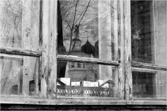 Фотограф Ирина Лепихина прогулялась по тихим улочкам родного города. Результат – новая выставка в музее «Мир забытых вещей»