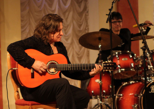 Гитарист Роман Мирошниченко выступил в Вологодской филармонии