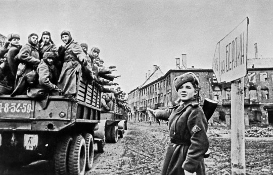 Этот день 75 лет назад: части 1-го Белорусского фронта завязали бои в пригородах Берлина