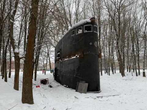 Рубку подводной лодки «Вологда» установили в Парке Победы в областной столице