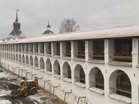 В Кирилло-Белозерском музее-заповеднике два участка крепостной стены освобождены от реставрационных лесов