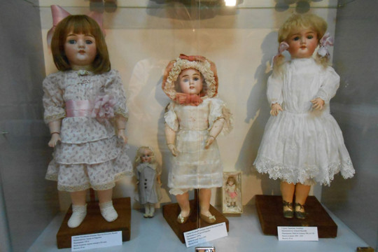 Выставка антикварных кукол второй половины ХIХ века открывается в Череповце