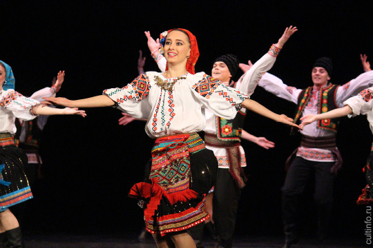 Прославленный ансамбль народного танца имени Игоря Моисеева спустя 32 года вновь выступил в Вологде