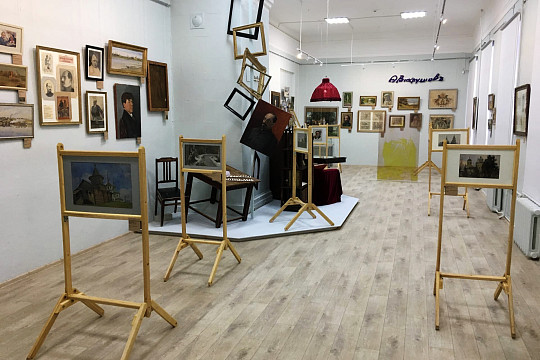 «Свобода быть собой»: в Тотьме открылась масштабная выставка к 150-летию художника Феодосия Вахрушова 