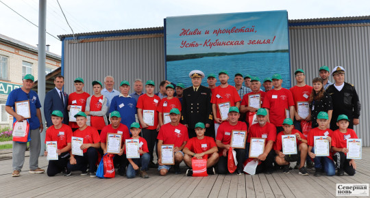 Традиционный областной конкурс вновь собрал в Устье мастеров-лодочников