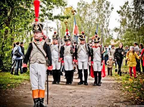 I военно-исторический фестиваль «Под знаменем Отечества!» пройдет на территории усадьбы Гальских