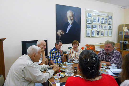 В Центре писателя Василия Белова обсудили идею благотворительного проекта «Материнская деревня» 