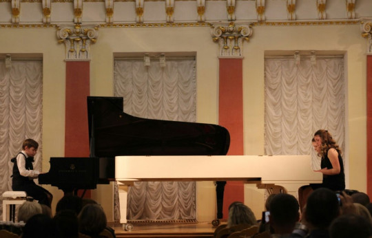 XII Всероссийский открытый конкурс фортепианных дуэтов «За роялем вдвоем» завтра откроется в Вологде