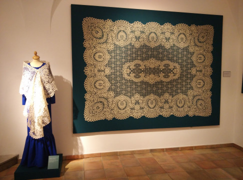 Выставка вологодского кружева стала самой посещаемой в словенском замке Геверкенег