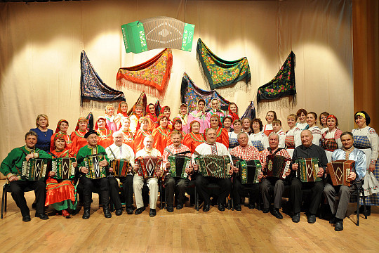 Межрайонный фольклорный фестиваль «Играй, гармонь» собрал в Никольске любителей народной песни