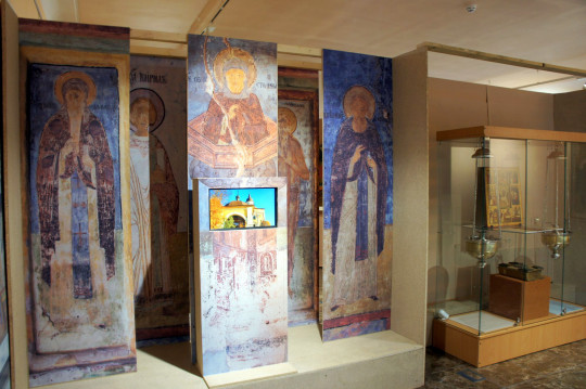 Выставка «Подписные и датированные памятники церковного искусства» открылась в Кириллове