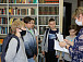 Вологодские школьники участвуют в квест-игре по зданию библиотеки на ул. М. Ульяновой, 7