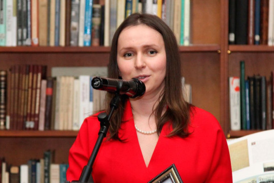 Писатель и психолог Елена Тулушева проведет творческие встречи с вологжанами