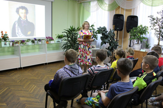 Фестиваль «Лето с книгой» проходит в Вологодской областной специальной библиотеке 